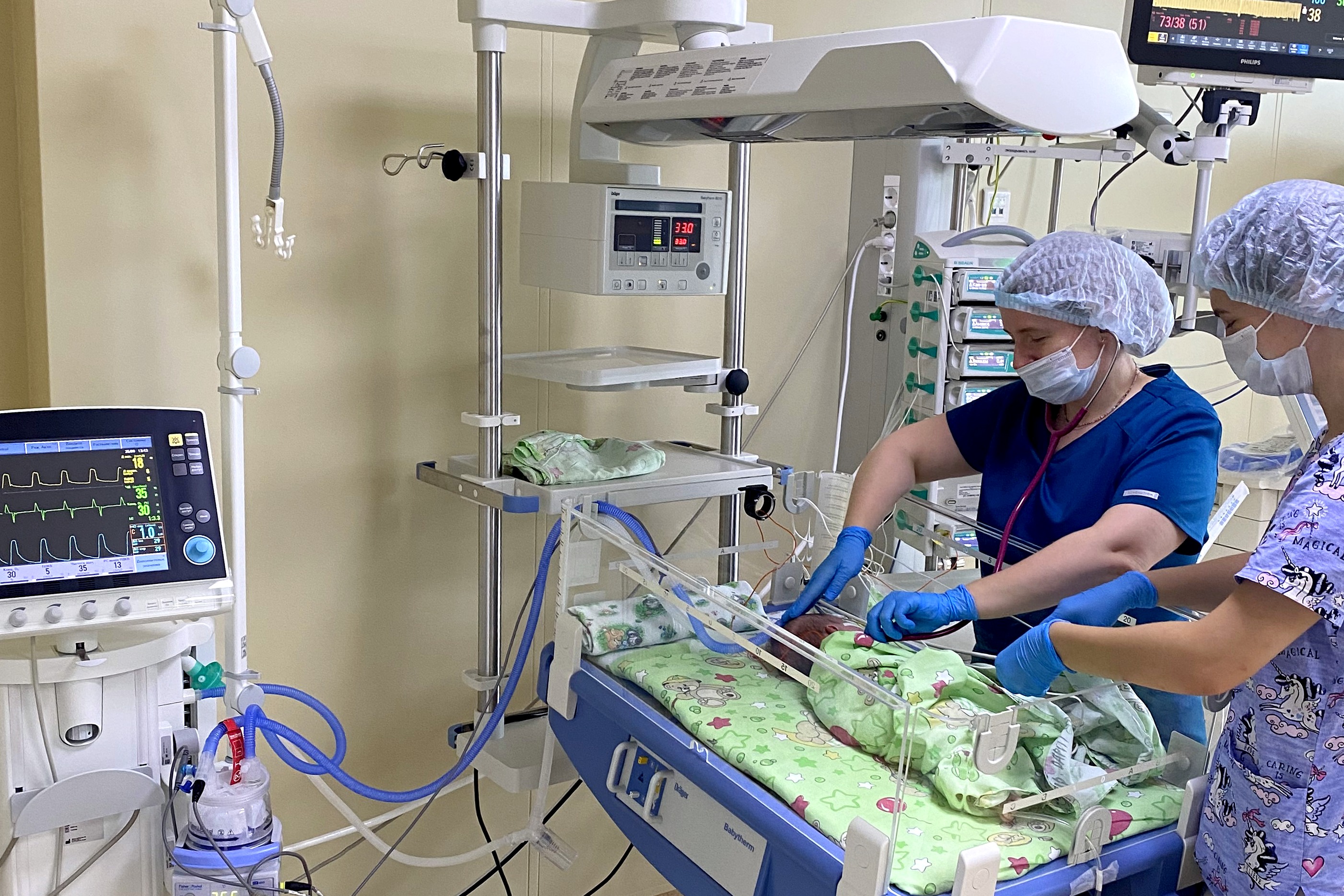 sarah-shaffer-O3gOgPB4sRU_0