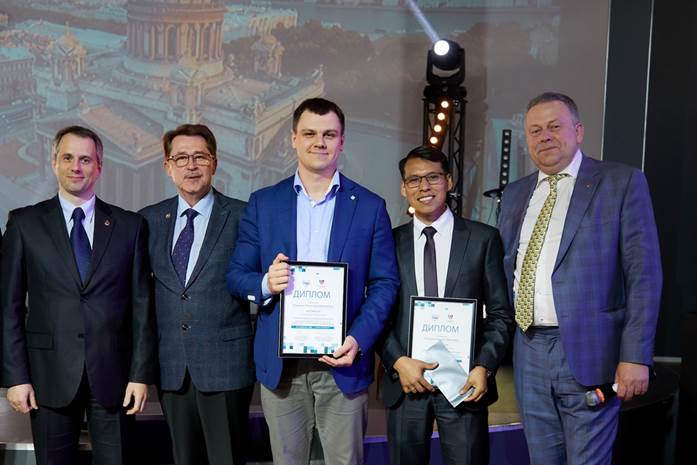 sarah-shaffer-O3gOgPB4sRU_0